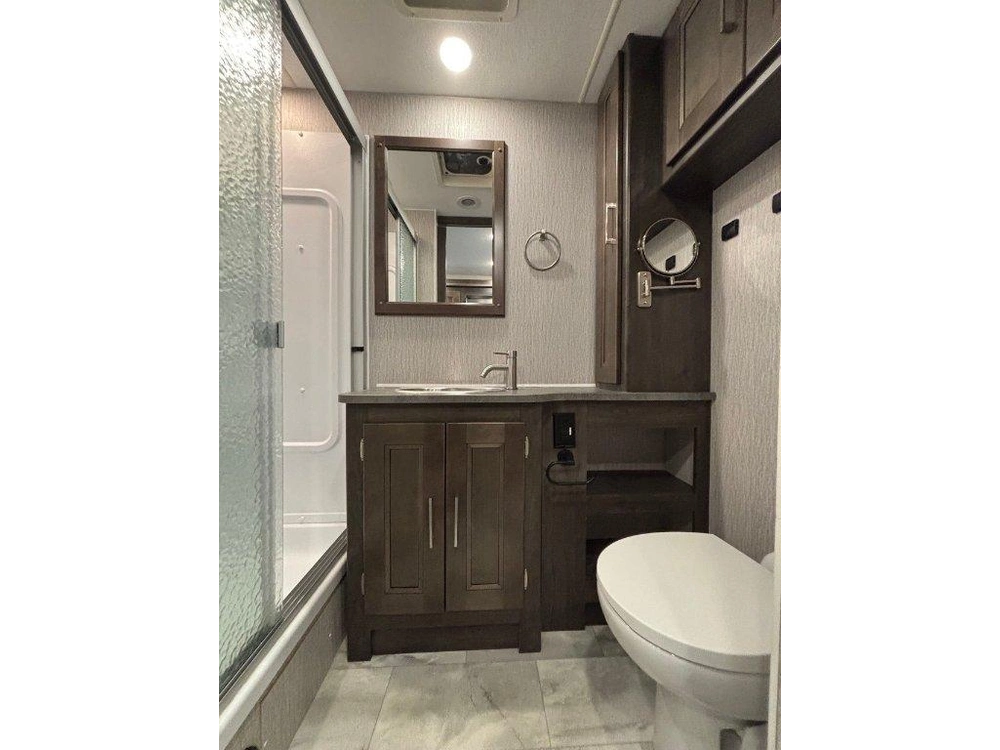 Coachmen Encore 355ds 2023 alt
