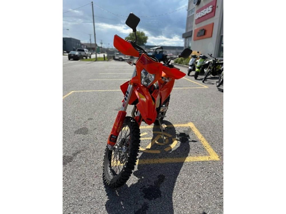 Ktm 500 Exc-f Six Days 2025 alt