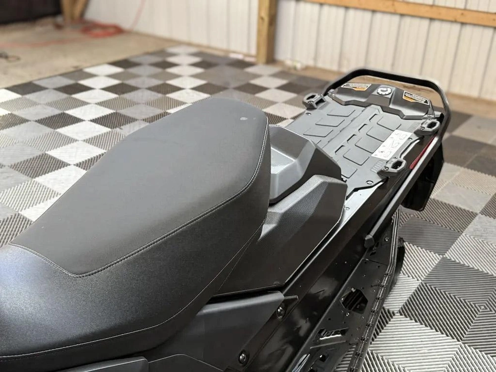 2027 Ski-doo Renegade Adrenaline 900 Ace Turbo R alt