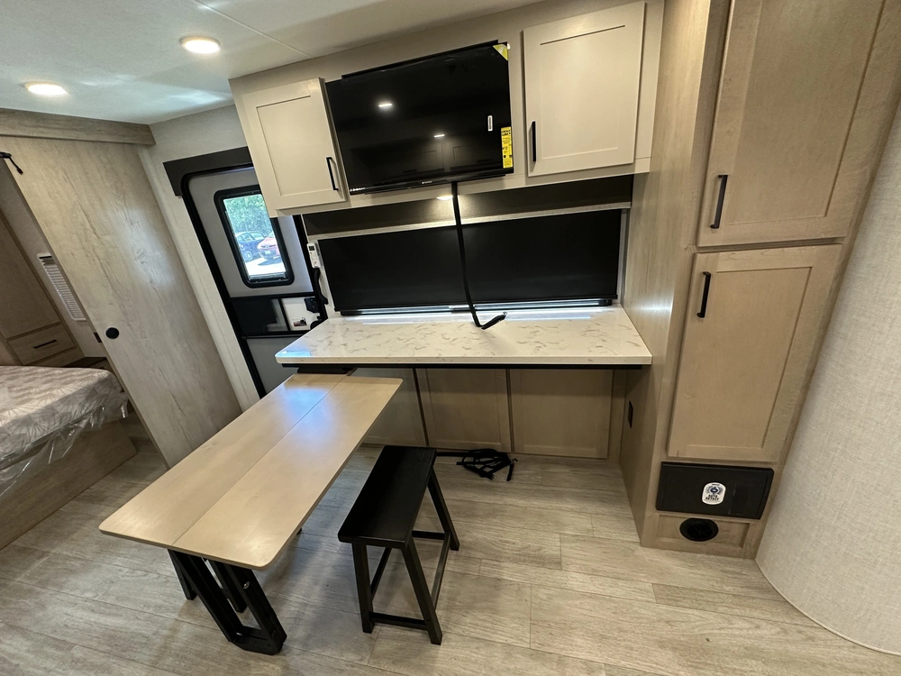 Ember Rv Touring 2300mll 2027 alt