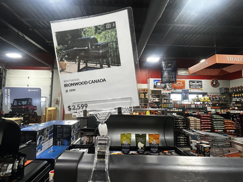 2026 Traeger Ironwood Canada alt