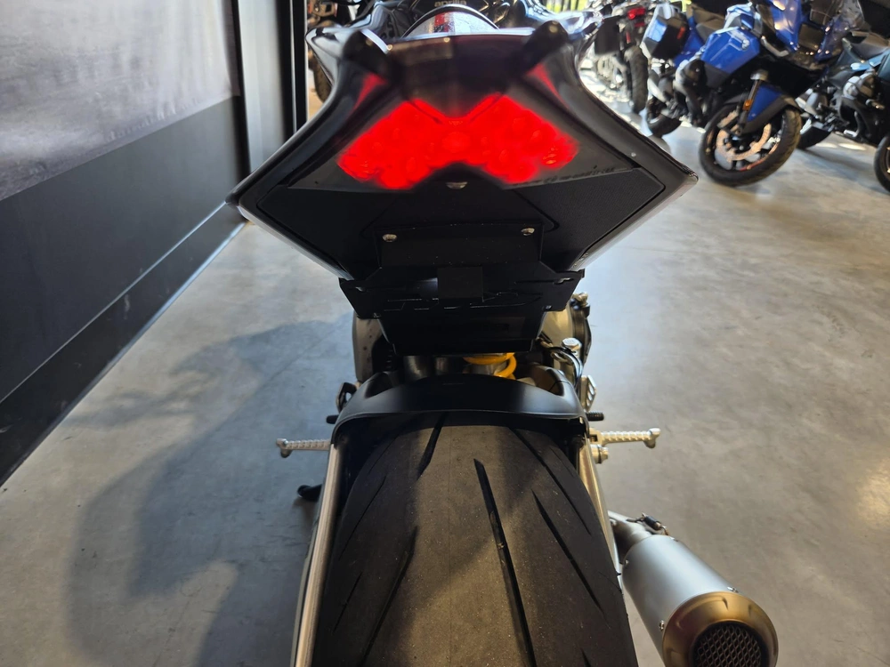 Aprilia 1100 Tuono Factory 2016 alt