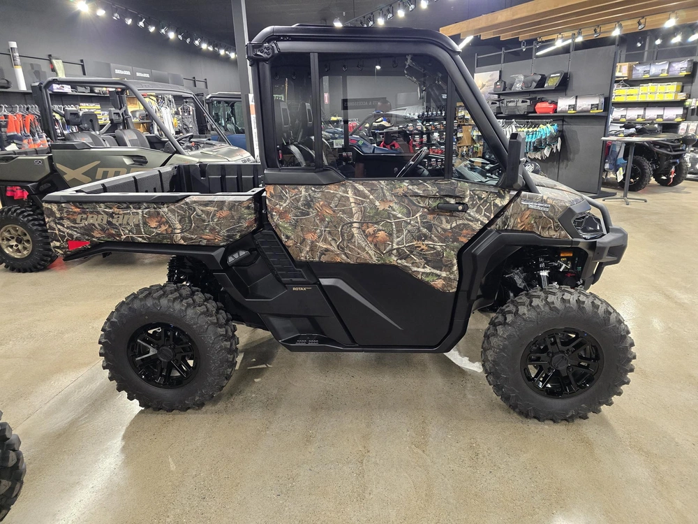 2026 Brp Defender Limited Cab Hd11 alt