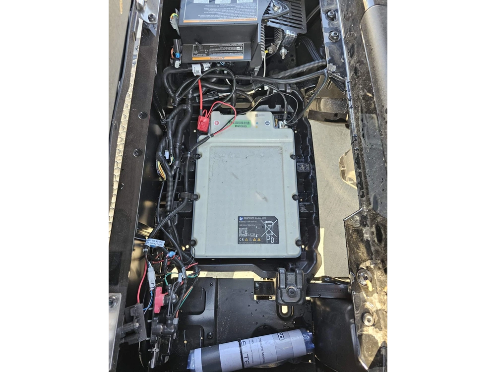 2026 E-z-go Rxv Elite Lithium alt