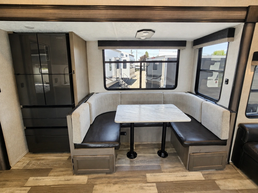 2023 Coachmen Chaparral X Edition 355fbx alt