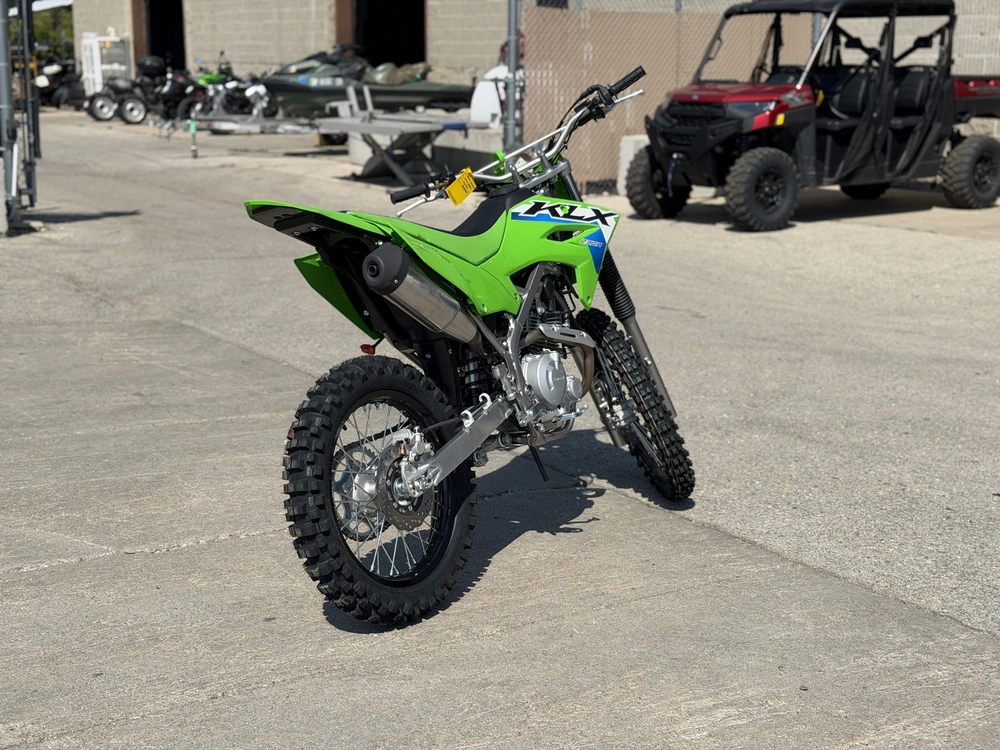 2026 Kawasaki Klx®230r alt