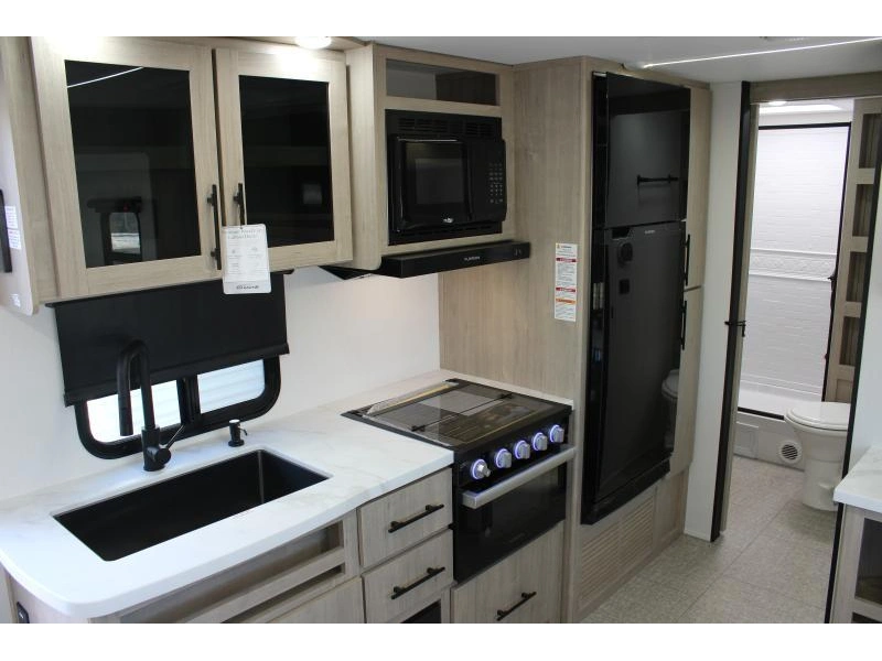Grand Design Imagine 22bhe.xls 2025 alt