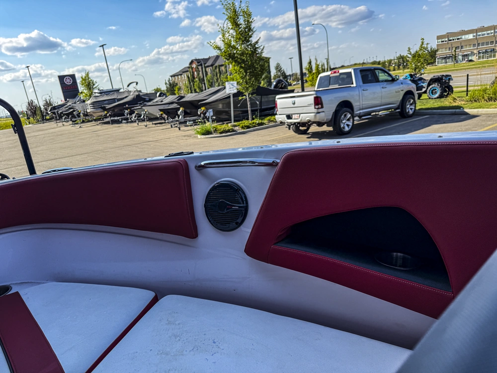 2013 Glastron Gt225 alt