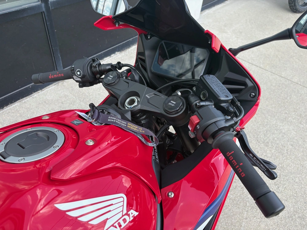 Honda Cbr650r E-clutch 1250 Km 2026 alt