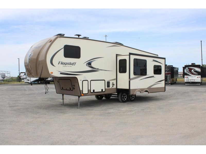 2018 Forest River Flagstaff 527rlws alt