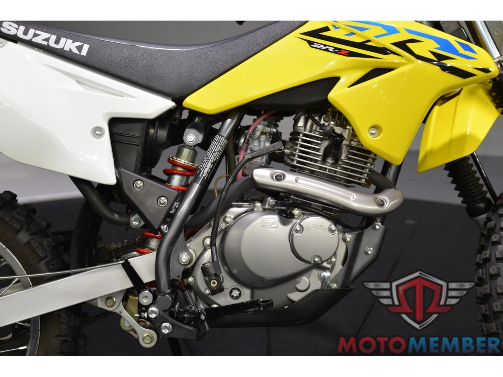 2025 Suzuki Dr-z125l alt