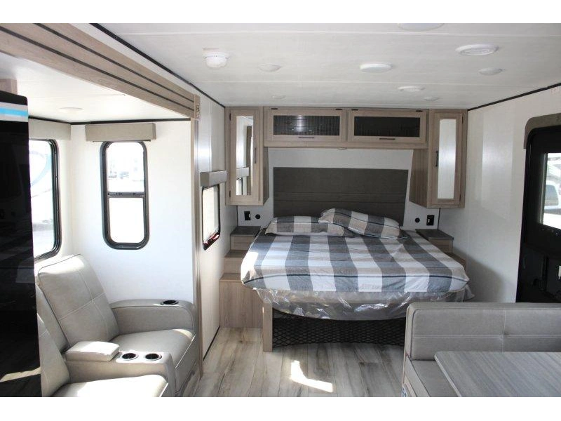 Keystone Rv Coleman 2115rk 2027 alt
