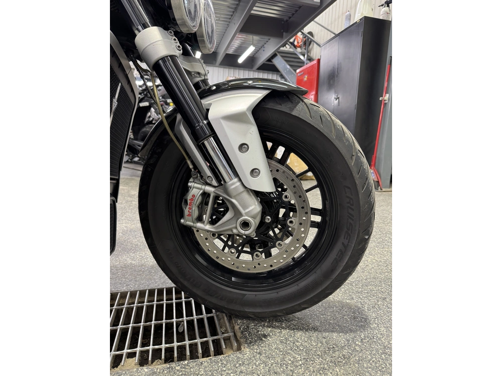 Triumph Rocket 3 R 2020 alt