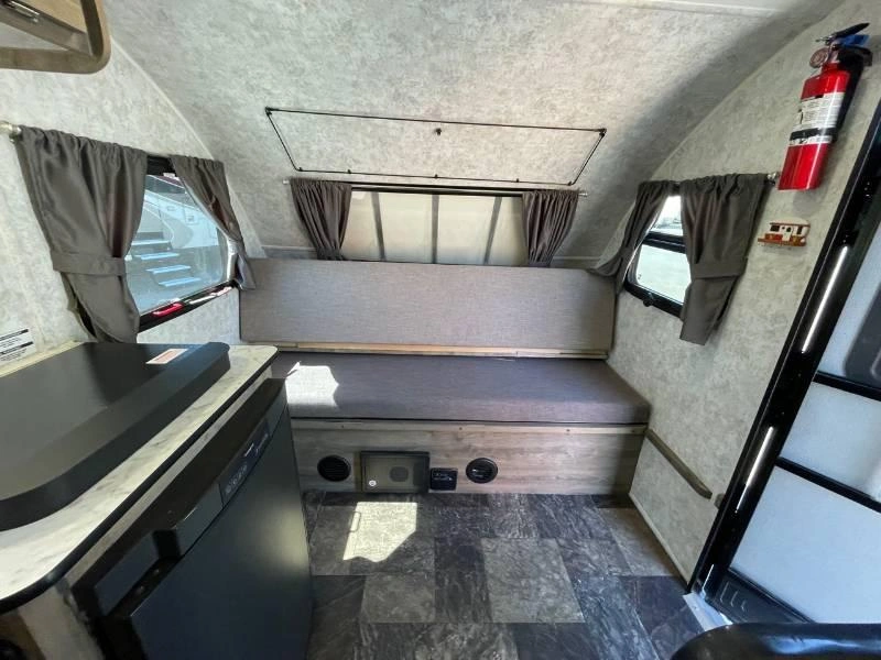 Prolite Mini Lounge 2018 alt