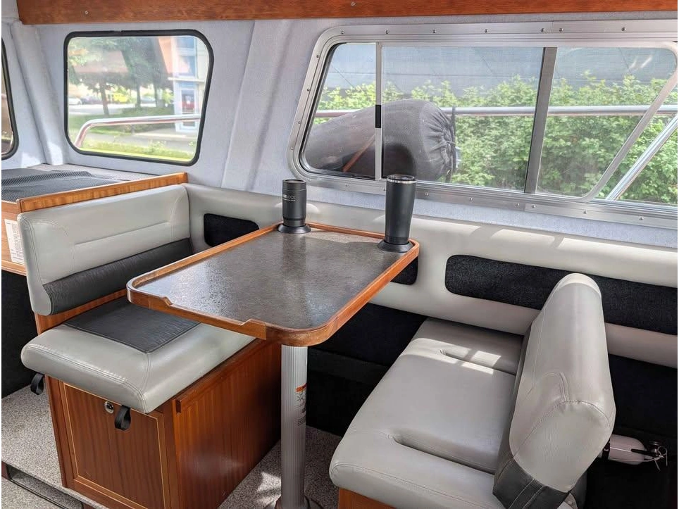 2015 Kingfisher 2725 Weekender alt
