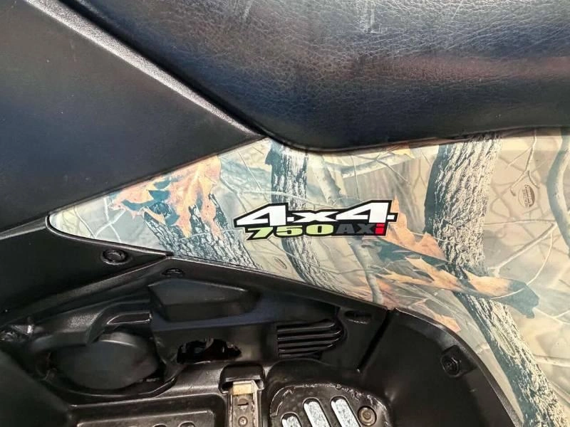 Suzuki Lta750 2012