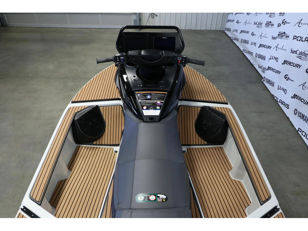 2026 Yamaha Crosswave alt