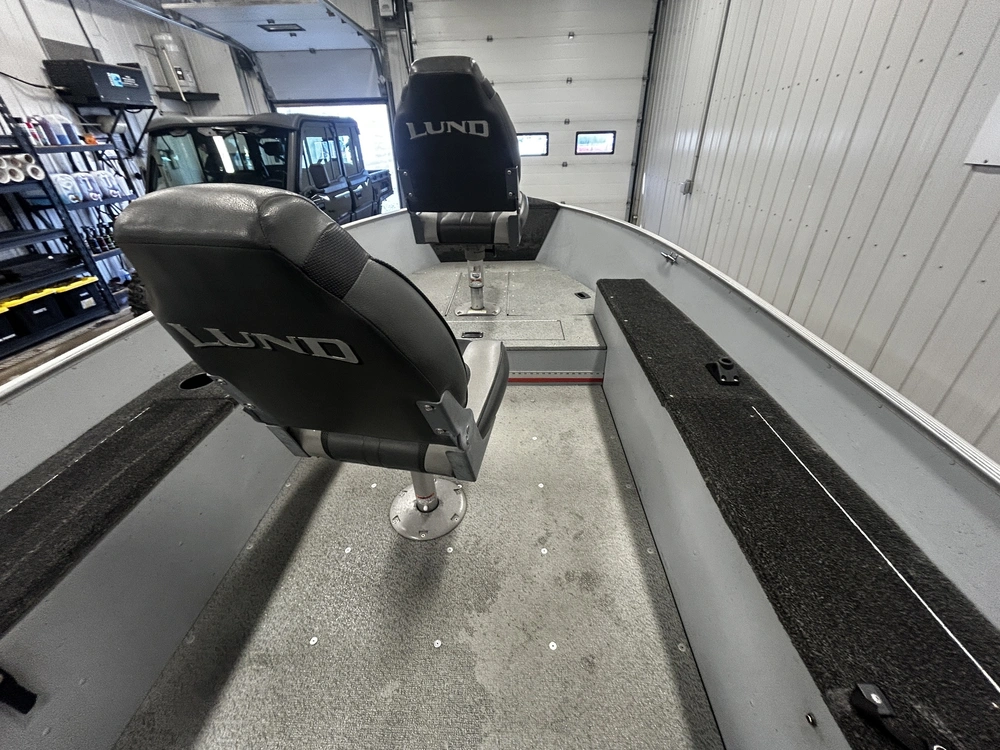2014 Lund Boat Co 1400 Fury Tiller alt