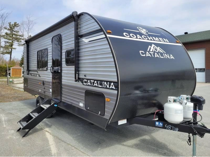 Coachmen Catalina 211bh 2026 alt