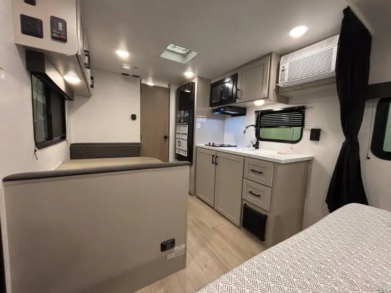 Jayco Jay Flight 175FQ 2027