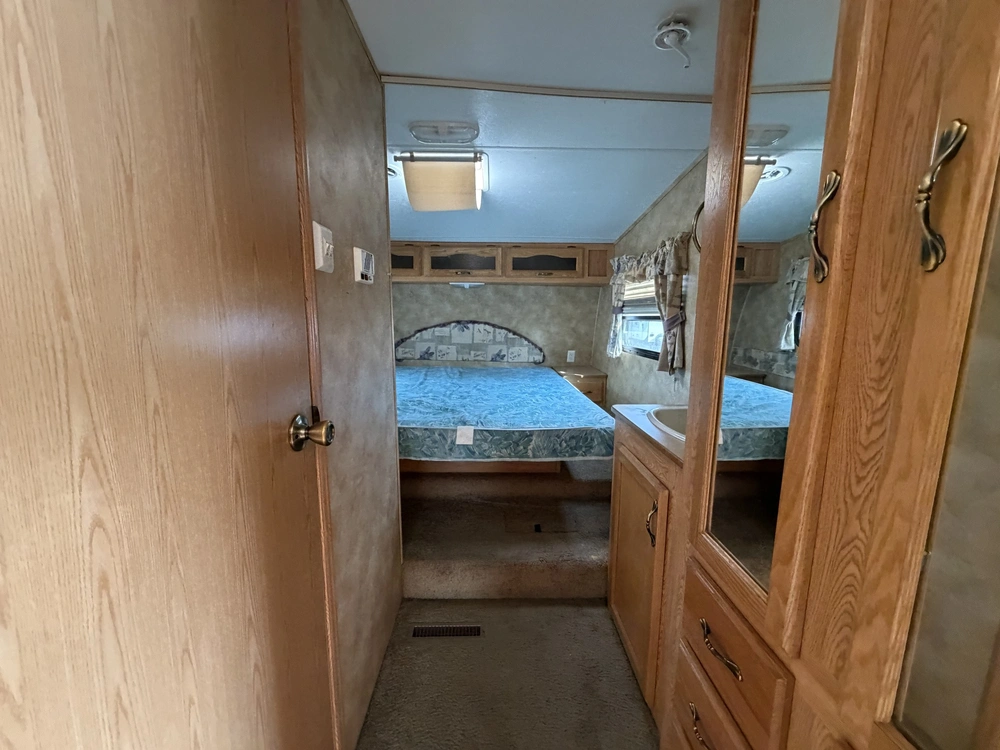 Keystone Rv Laredo (fw) 29bhs 2005 alt