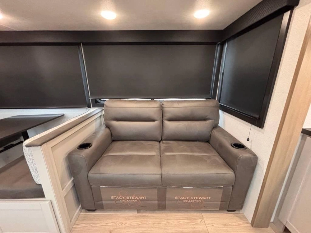Jayco Jay Feather 29qbh 2027 alt