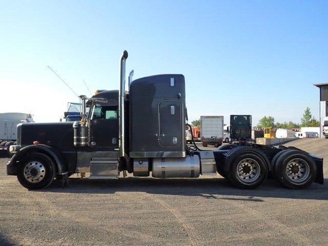 Peterbilt 389 2021
