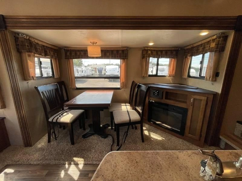 Coachmen Chaparral 28rls 2018