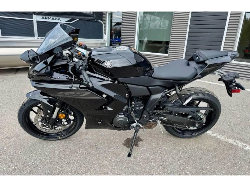 Yamaha Yzf-r7 2026 alt