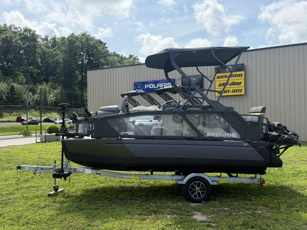 2025 Sea-doo Switch Fish 18 Ft 230 Hp Fish 18 230 alt