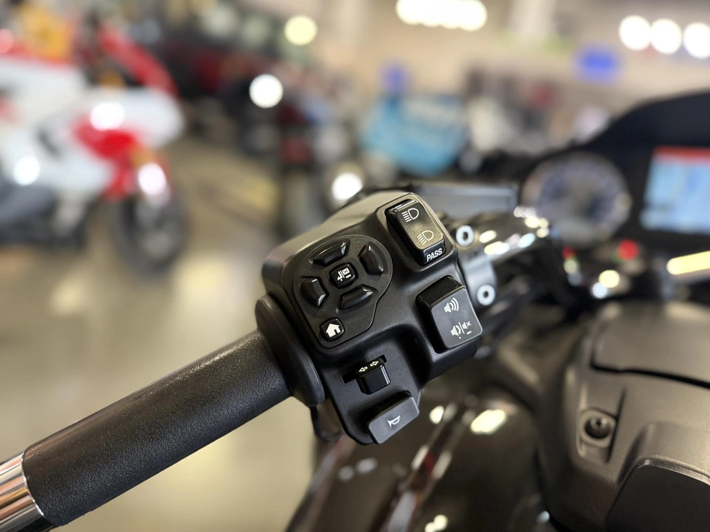 2018 Yamaha Star Venture Tc alt