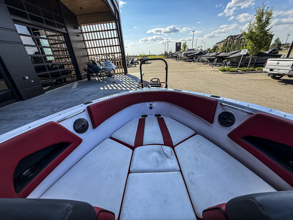 2013 Glastron Gt225 alt