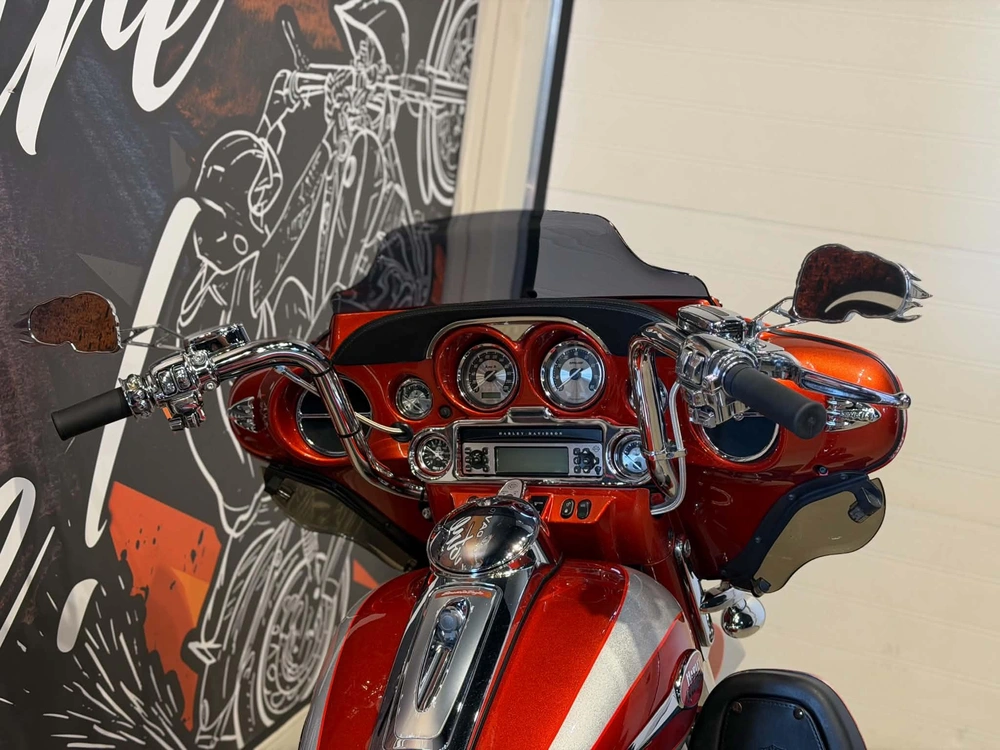 Harley-davidson Flhtcuse Cvo 2008 alt