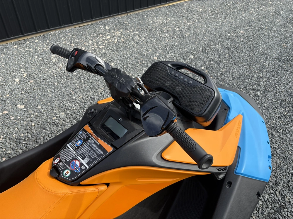 2026 Sea-doo Pwc Spark Trixx 90 Aud Be 3up Ibr 26 alt