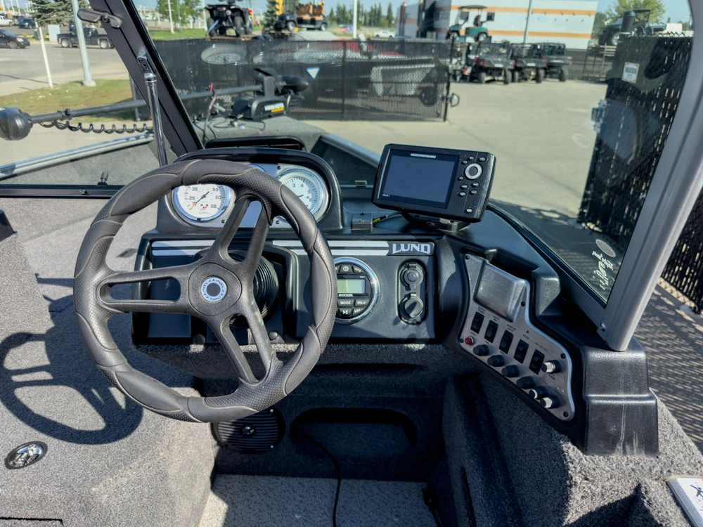 2019 Lund 1775 Adventure alt