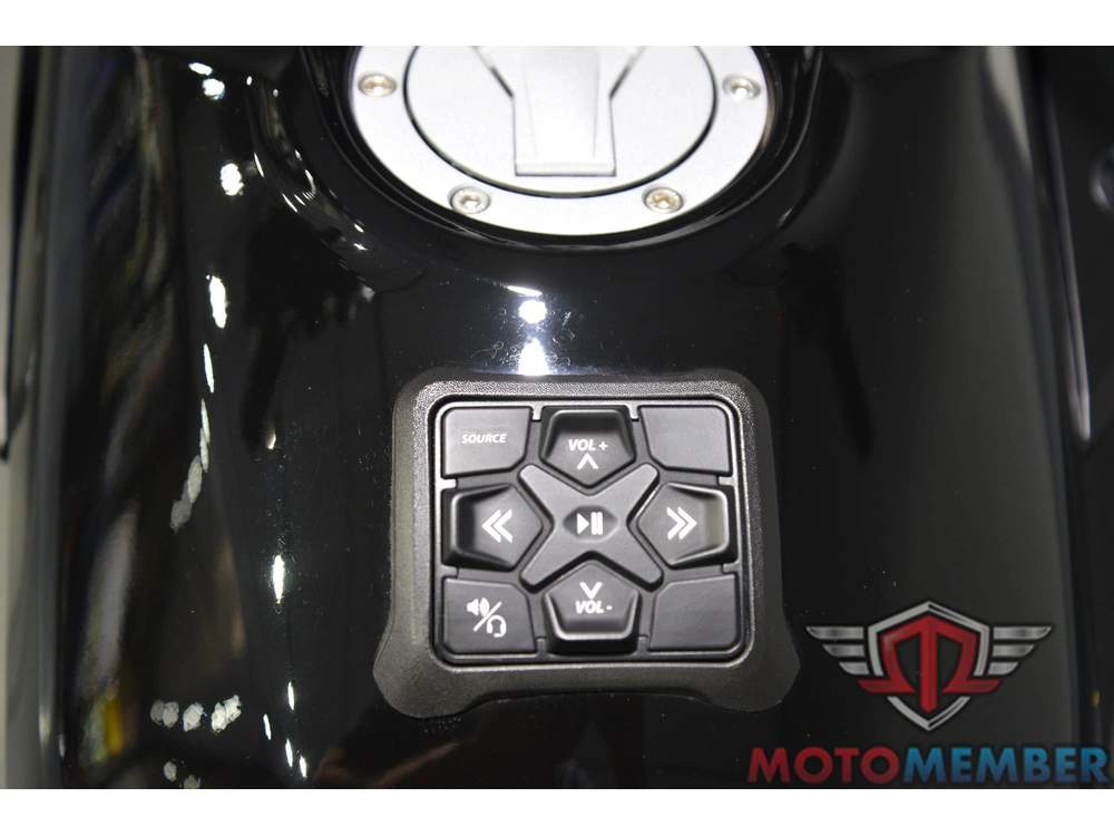 2022 Can-am Spyder F3 Limited Dark Wheels alt
