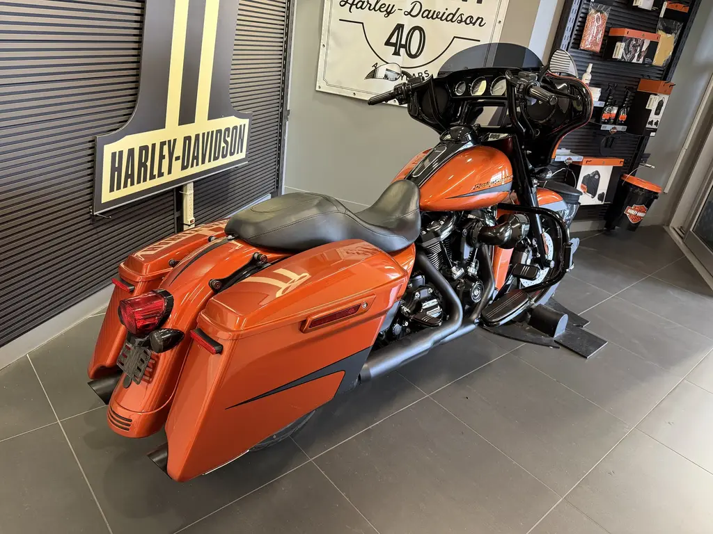 Harley-Davidson FLHXS Street Glide SpecialFLHXS 2019