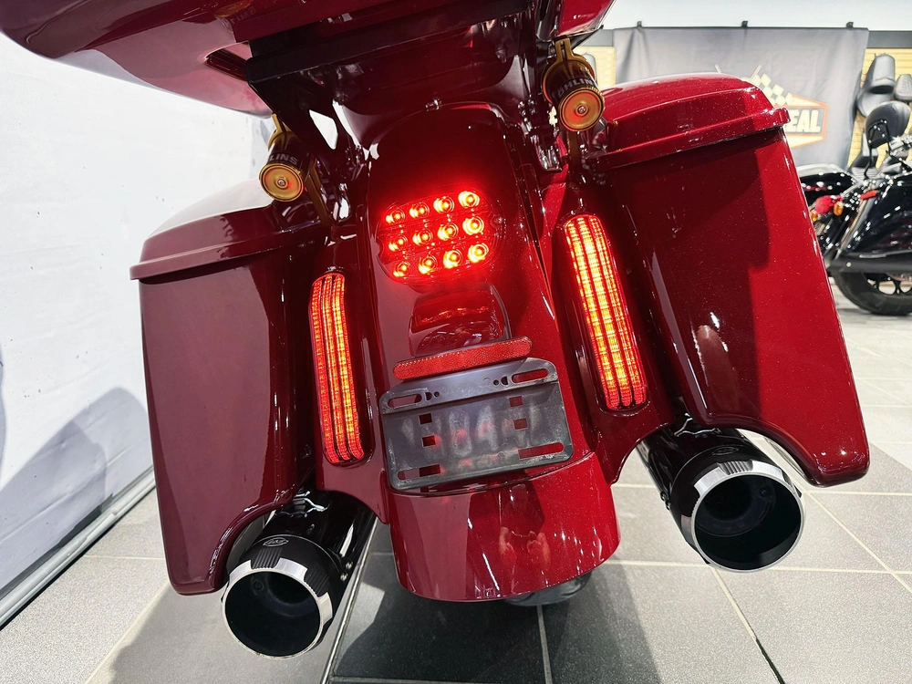 Harley-davidson Cvo Street Glide Flhxse 2017 alt