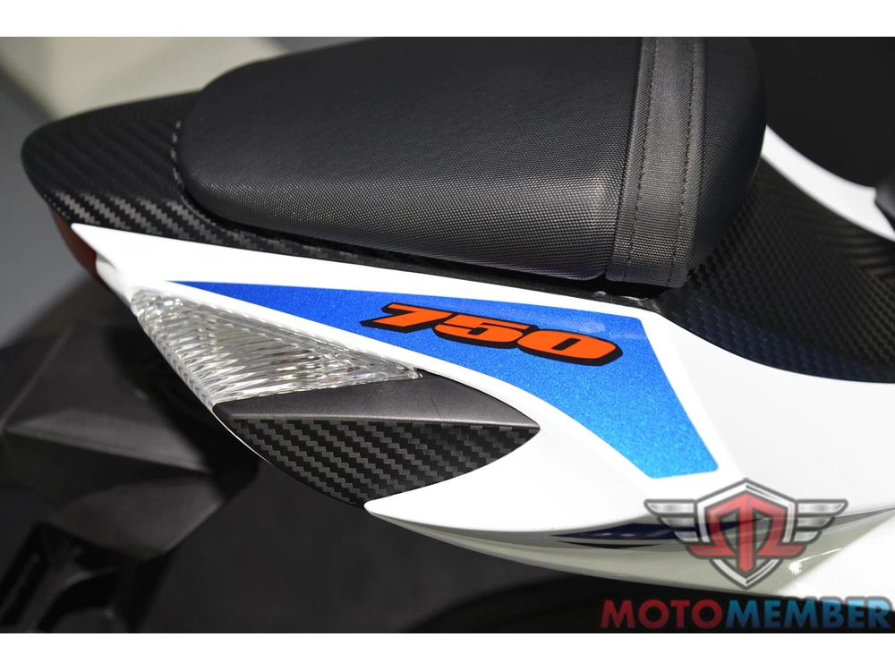2024 Suzuki Gsx-r750z alt