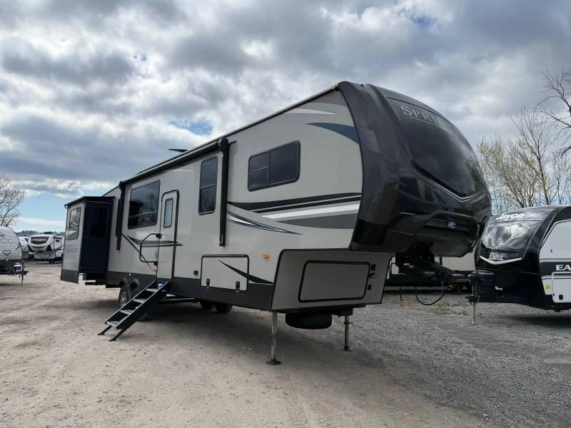 2019 Keystone Rv Sprinter 3530fwden alt