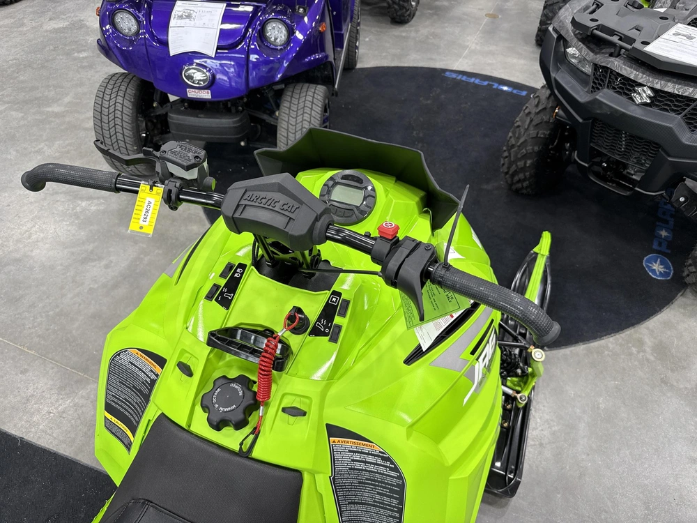 2027 Arctic Cat Jag 400 Sno Pro alt