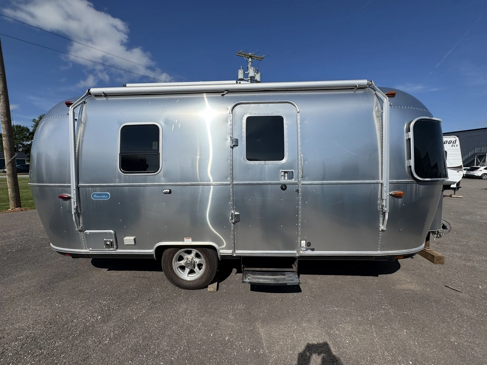 2020 Airstream Bambi 20fb alt