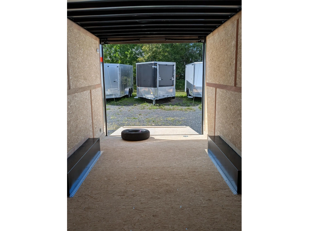 2027 Haulin 8.5x20 alt