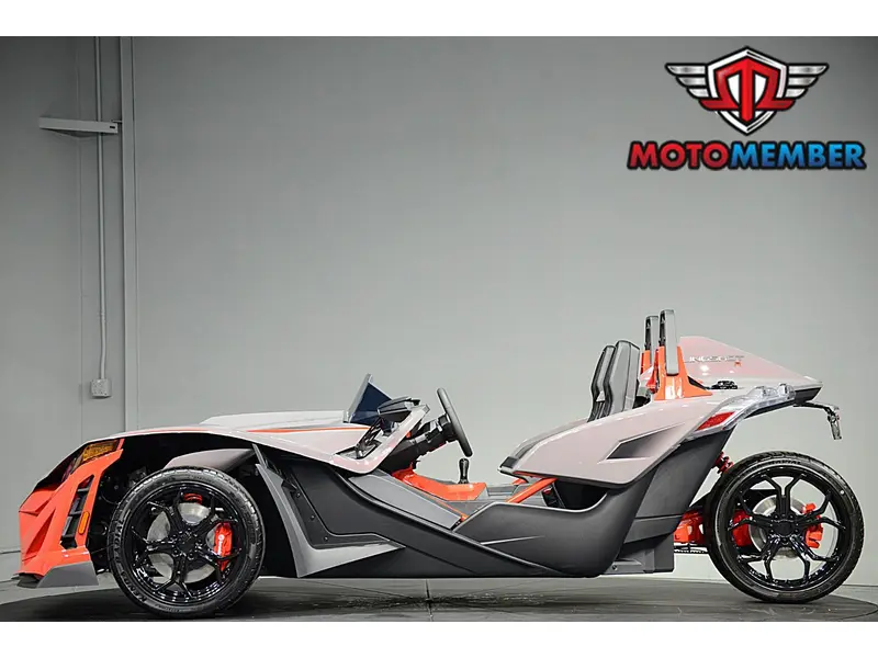 2026 Slingshot R Manual alt