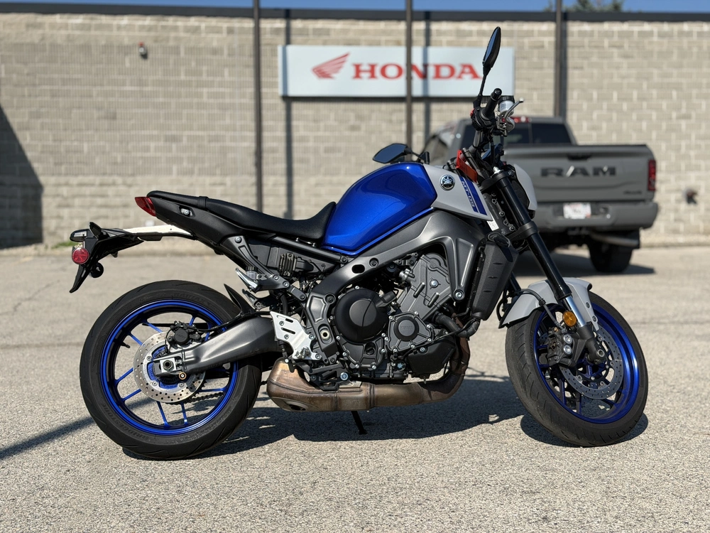 2021 Yamaha Mt-09 alt