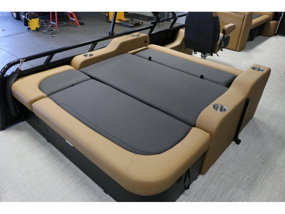 Avalon Venture 2385 Vrb + Yamaha Vmax 115 Hp 2026 alt