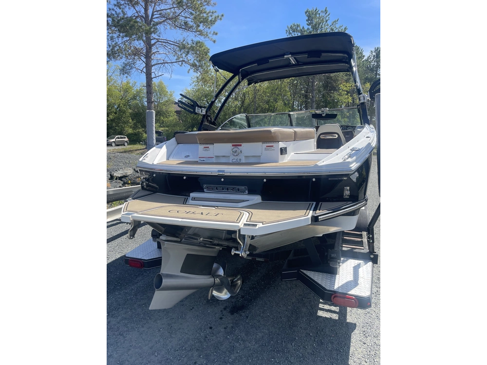 2022 Cobalt Boats Cs23 Surf alt