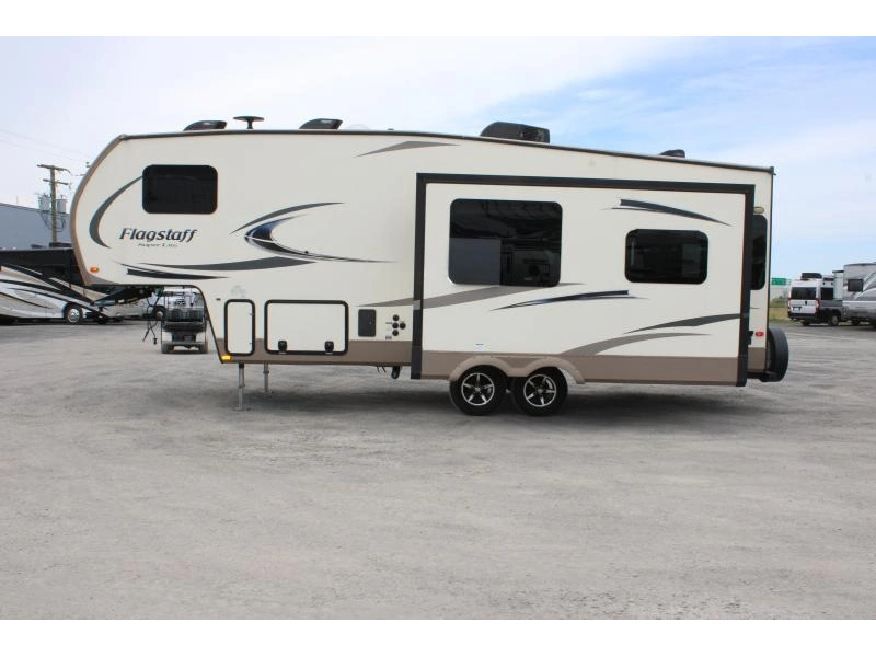 2018 Forest River Flagstaff 527rlws alt