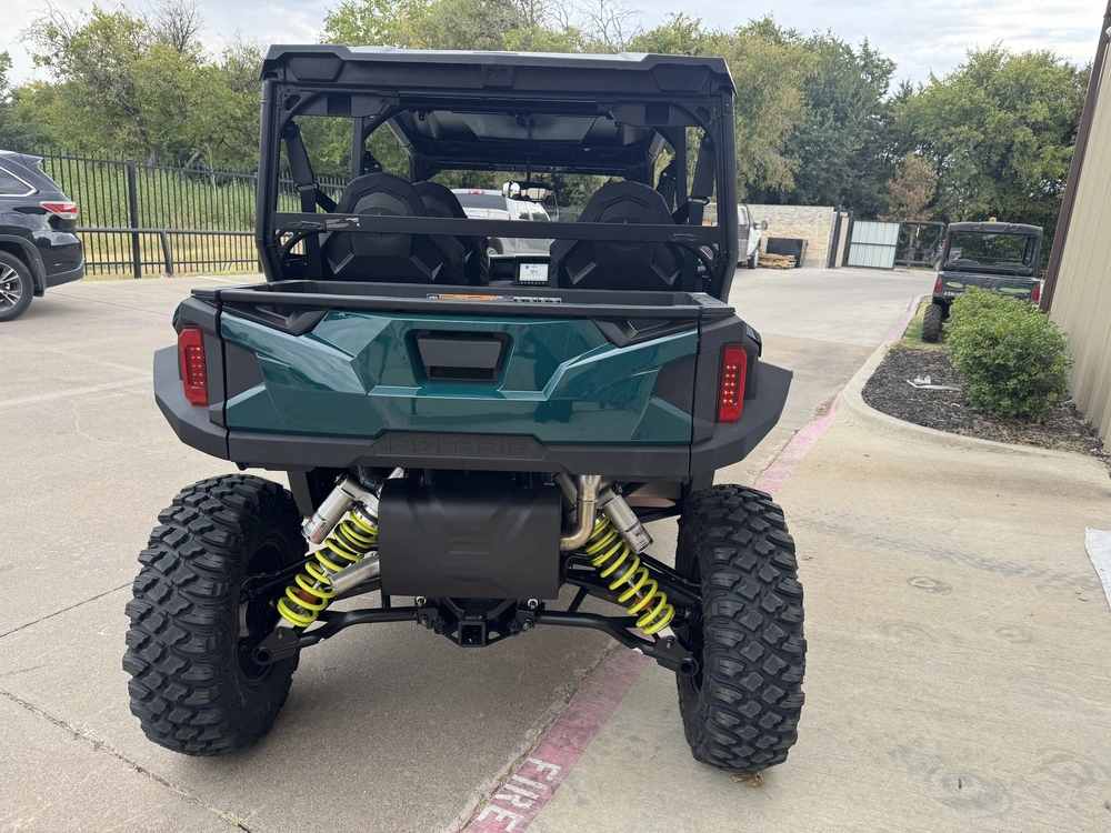 2027 Polaris General Xp 4 1000 Ult - Adventure Green alt