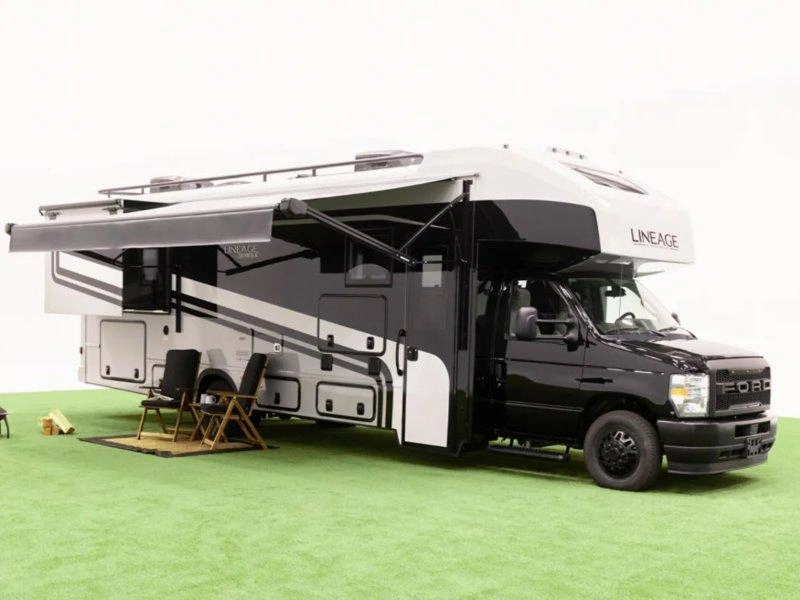 Grand Design Lineage 30dc 2027 alt